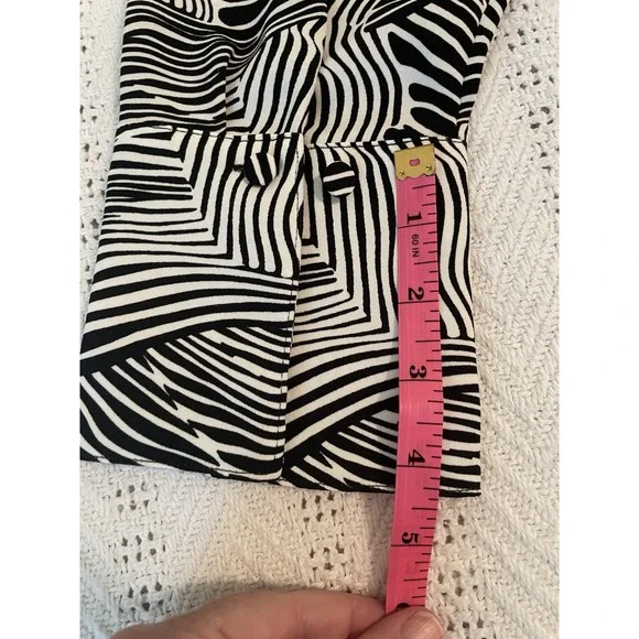 Chico's Zebra Print Long Sleeve ruffle Front Blouse Top Shirt Size 2 12/14 - Picture 11 of 12